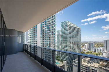 1000 Brickell Plaza #2610 - Miami, FL