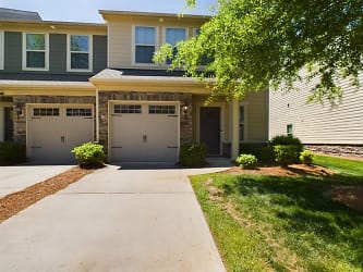 318 Scenic View Ln - Stallings, NC