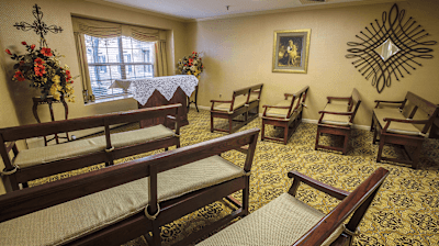 Oakmont Livonia Enhanced Senior Community Apartments - Livonia, MI