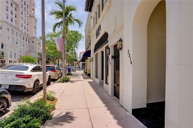 2314 Ponce de Leon #205 - Coral Gables, FL