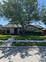 5121 Bartlett Dr - The Colony, TX