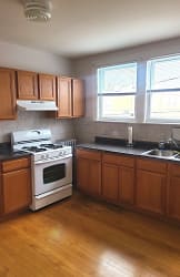 3548 N New England Ave #2A - Chicago, IL