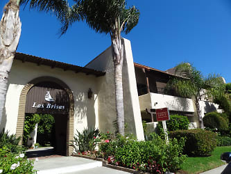 Las Brisas Del Mar Apartments - Huntington Beach, CA