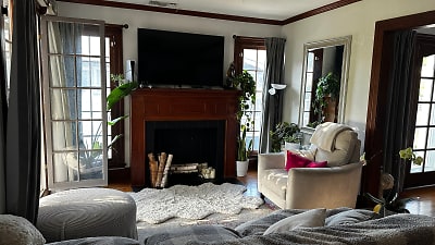 Living Room.JPEG