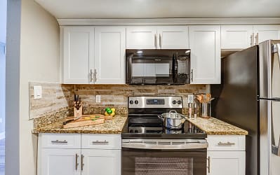 Seastone Apartments - Temple Terrace, FL