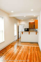 Beautiful Studio-2bedroom Apartments Within 1.5 Blocks From IU Campus - Bloomington, IN