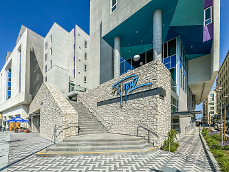 Topaz- Lease By The Bedroom Apartments - San Diego, CA