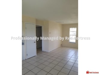 2639 Lime St - Fort Myers, FL