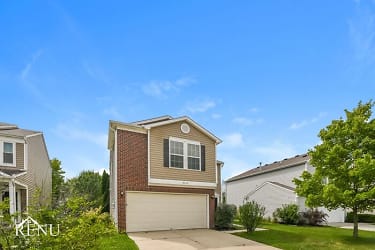 8275 S Firefly Dr - Pendleton, IN