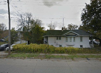 2616 Maplewood Ave - Flint, MI