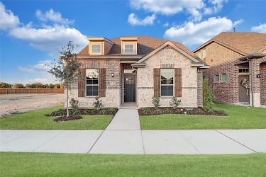 12424 Iveson Dr - Haslet, TX