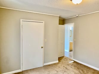 305 Chambers St unit A - Rossville, GA