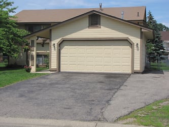8105 Lower 147th St W - Apple Valley, MN