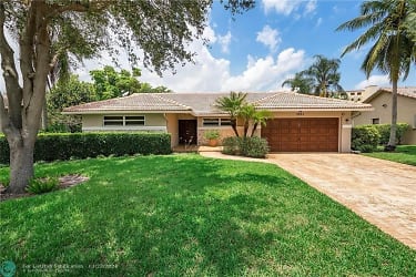8651 NW 21st Ct - Coral Springs, FL
