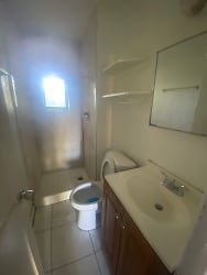 1401 NW 3rd Ct unit 1412 - Fort Lauderdale, FL