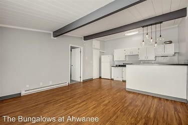 126 W Ahwanee Ave Apartments - Sunnyvale, CA