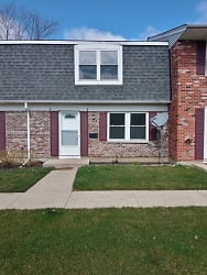 918 Miller Ave #NA - Streamwood, IL