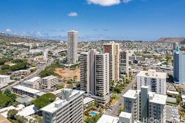 2724 Kahoaloha Ln #1703 - Honolulu, HI