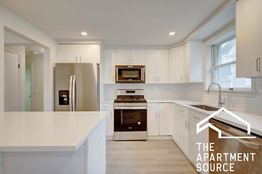 4146 N Kedvale Ave - Chicago, IL