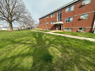 7043 E 10th St unit G11 - Indianapolis, IN