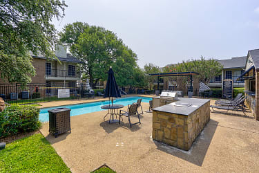 Whispering Oaks Apartments - North Richland Hills, TX