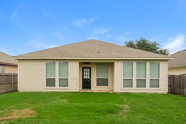 1141 Day Dream Dr - Haslet, TX