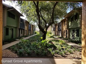 Sunset Grove Apartments - Orange, TX