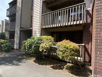 130 Coe Ave #86 Apartments - East Haven, CT