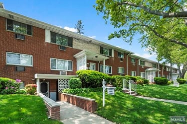 1331 Anderson Ave #8 - Fort Lee, NJ