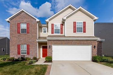 13939 Boulder Canyon Dr - Fishers, IN