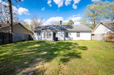 41 Oak Forest Loop - Maumelle, AR