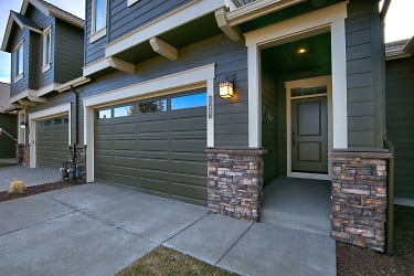 60487 Hedgewood Ln - Bend, OR