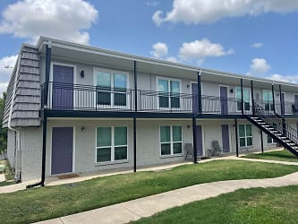 University Villas Apartments - Fort Worth, TX