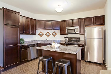 Woodfield Rental Residences Apartments - Waterford, WI