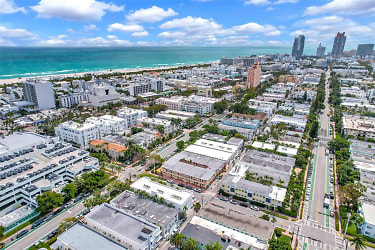 1050 Pennsylvania Ave #12 - Miami Beach, FL