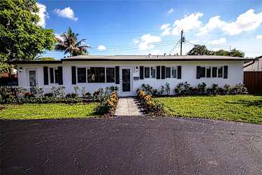 509 NE 28th St - Wilton Manors, FL