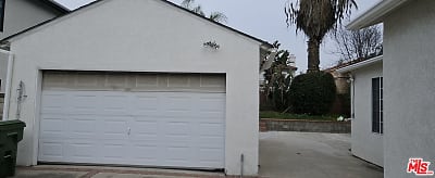 5416 Tampa Ave - Los Angeles, CA