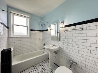 4519 N Wolcott Ave - Chicago, IL