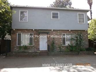 2320 G St - Sacramento, CA