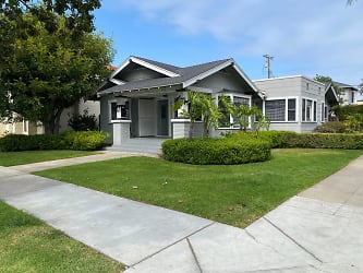 800 Stanley Ave unit 2513 & 2515 8th - Long Beach, CA