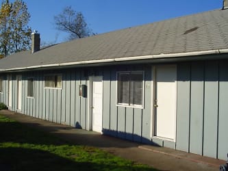 310 N 42nd St unit 8 - Springfield, OR