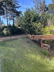 3840 Kinney Rd - North Bend, OR