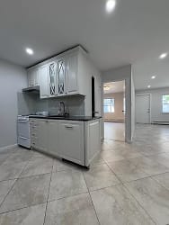 30-35 70th St unit 1 - Queens, NY