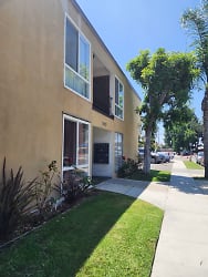 5820 Rose Ave unit 4 - Long Beach, CA