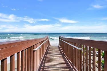 5380 N Ocean Dr #9A - Riviera Beach, FL