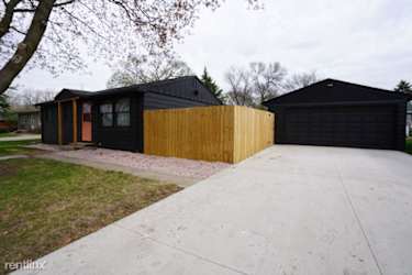 1017 Forest St - Brookings, SD