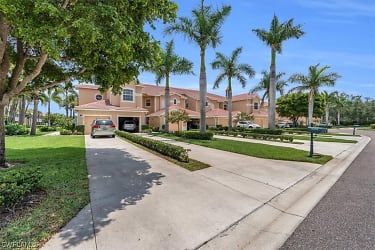 3251 Lee Way Ct #406 - North Fort Myers, FL