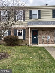 19 Coventry Ct - Blue Bell, PA