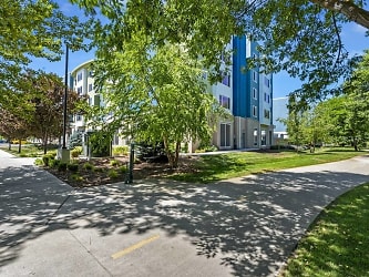 Green Leaf River Edge Apartments - undefined, undefined