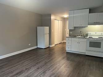 361 S Walnut St unit 361-123 - Mundelein, IL